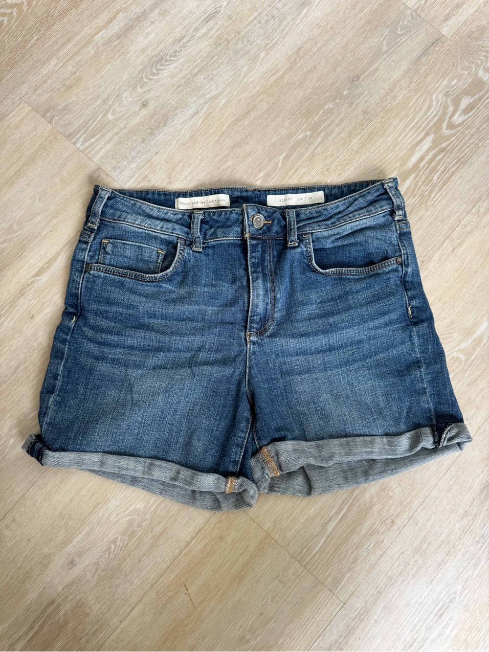 Pilcro & The Letterpress Script Denim Shorts Size 30 | Cuffed